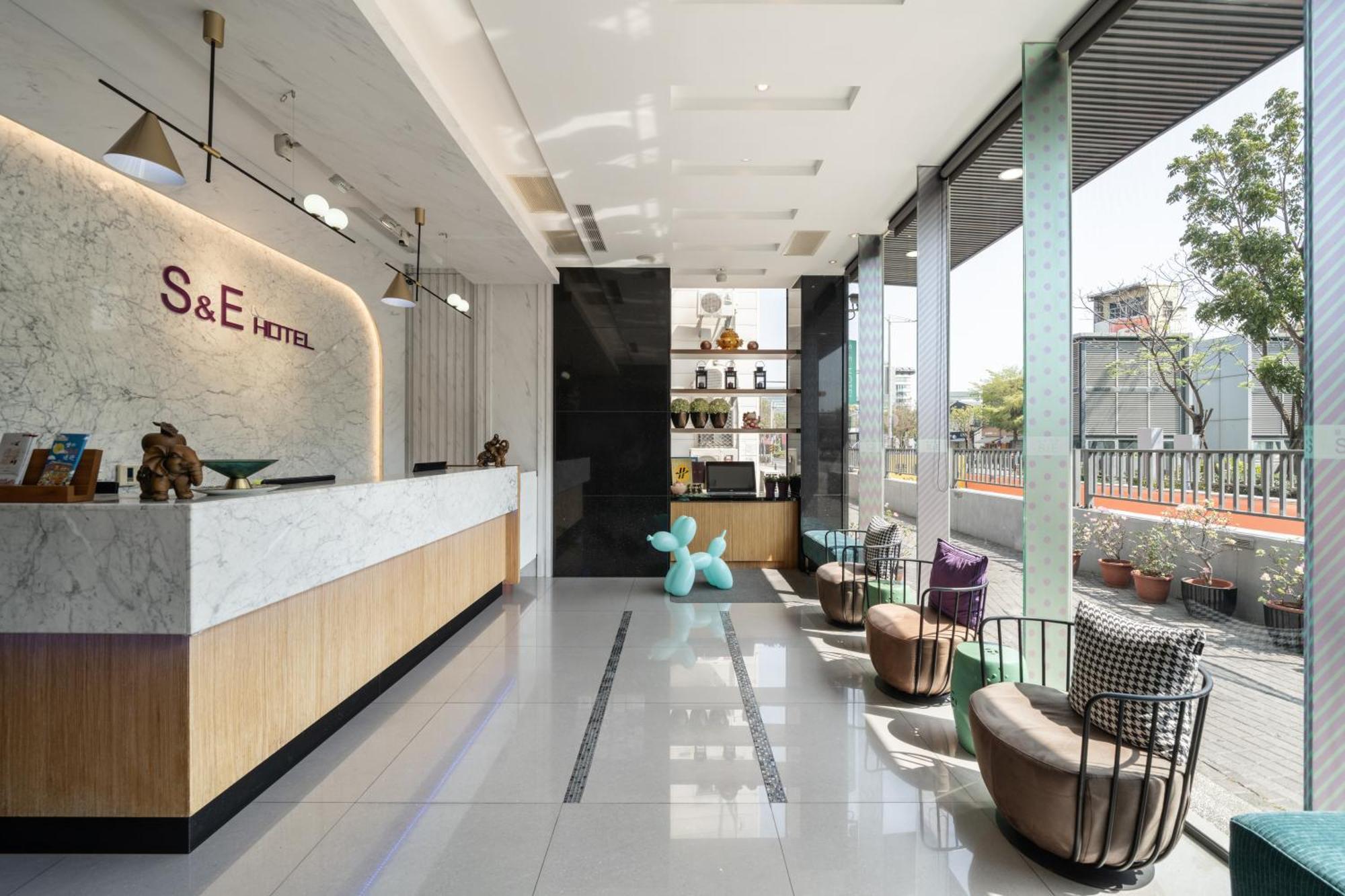 S&E Hotel Ταϊνάν Εξωτερικό φωτογραφία